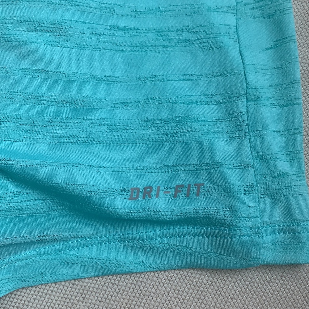 Nike Blue Tank - Picture 6 of 6